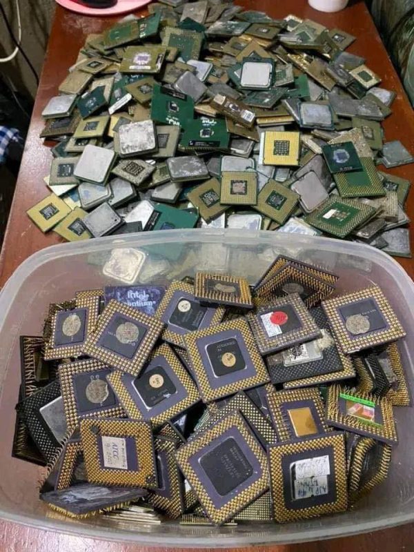 CPU Scrap Intel 486 & 386 CPU / Computer Ram Scrap / CPU Ceramic Processor Scrap With Gold Pins - Image 20